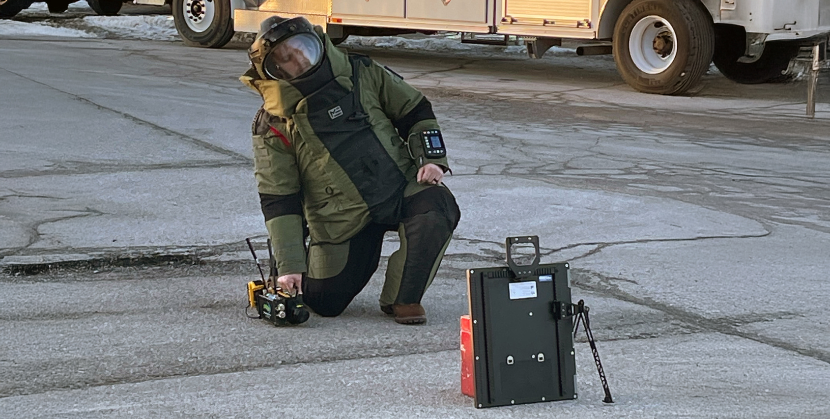 Bomb squad suit